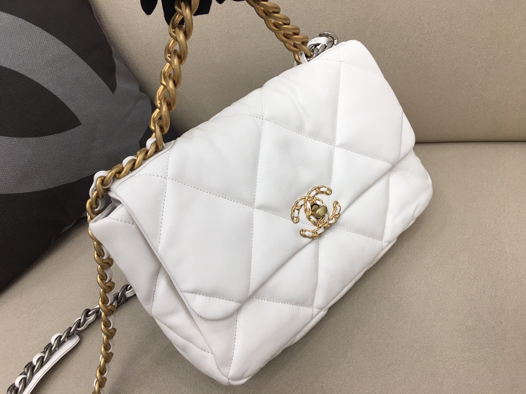 Lambskin 19 Large Handbag Flap Bag AS1161 White